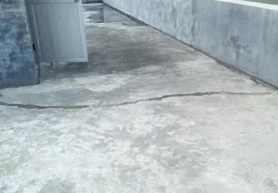 城步楼顶漏水维修公司分享下如何解决卫生间隐蔽部位漏水的问题?